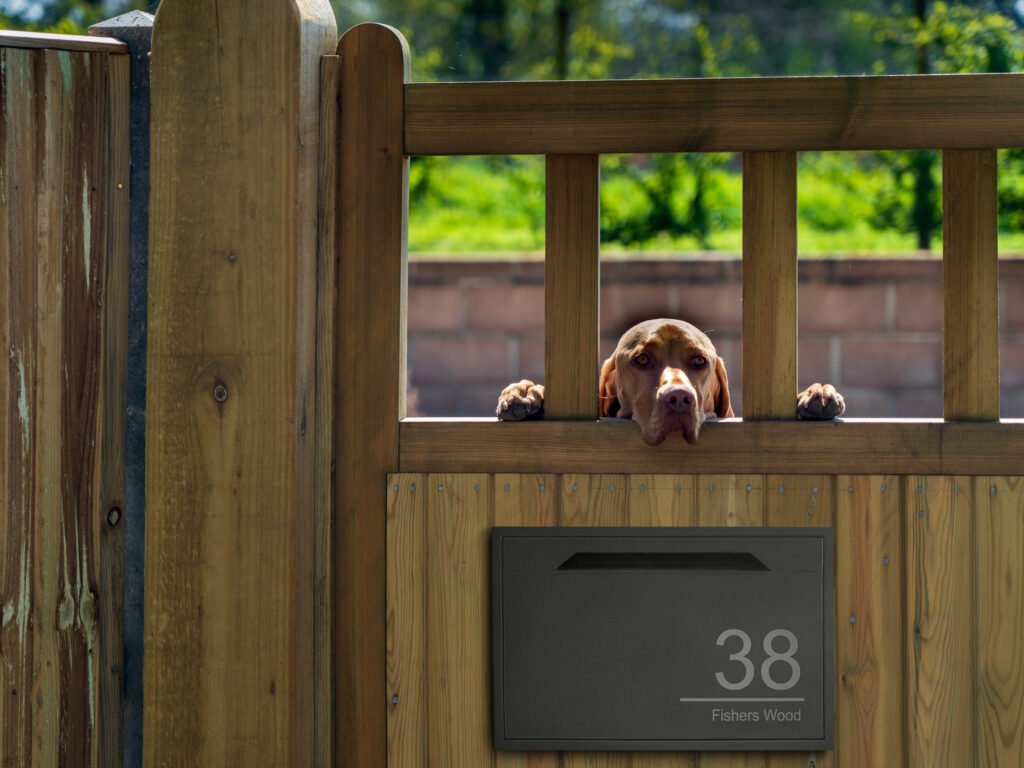 High Capacity Lockable Parcel Box, Suitable for Gate, Fence & Through The Wall Mounting - Anthracite
