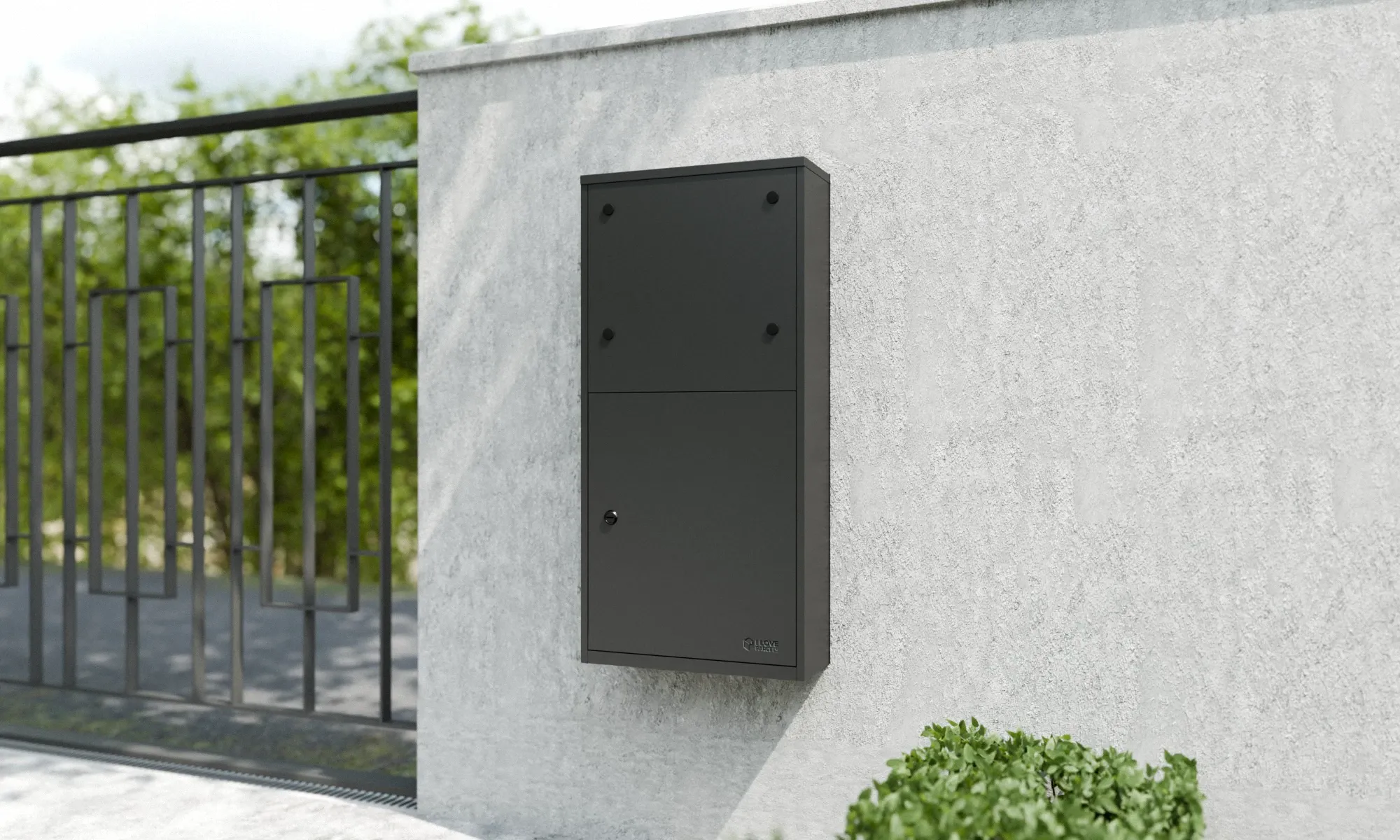 Manhattan V2 Large Lifestyle Rear Black